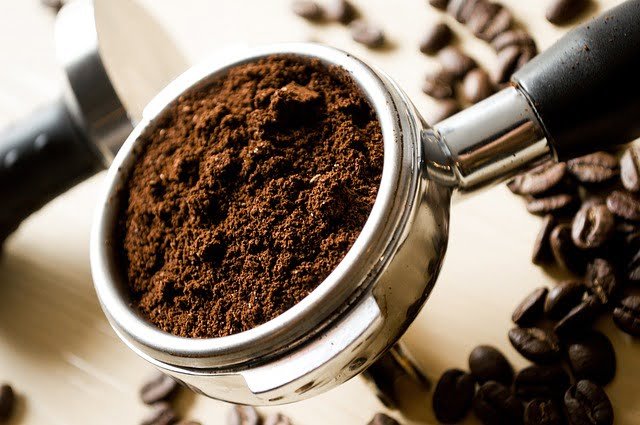 Coffee Ground Exfoliation: Revive Your Skin with the Power of Nature