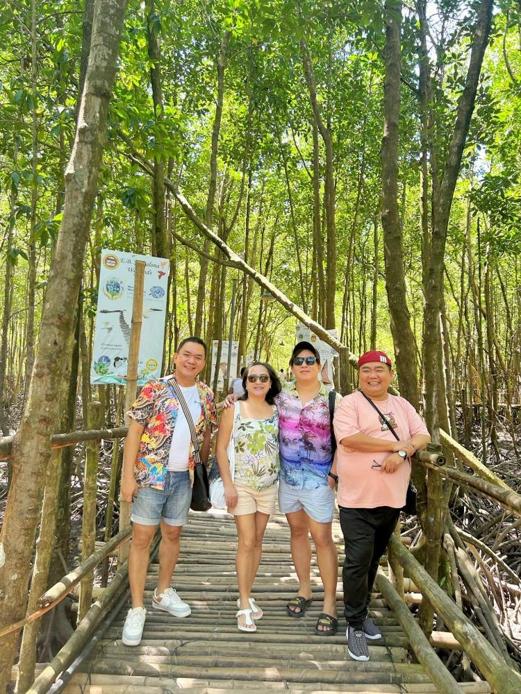 Tomongtong Mangrove Eco-Trail