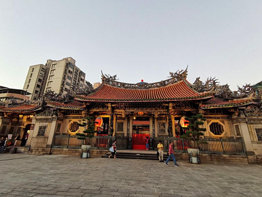 Mengjia Longshan Temple | Tourist Spot | Taipei, Taiwan